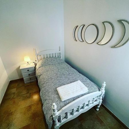 Apartamentos Colon Pondos Linares (Jaen) Exteriör bild