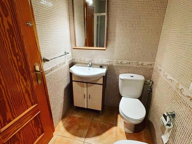 Apartamentos Colon Pondos Linares (Jaen) Exteriör bild